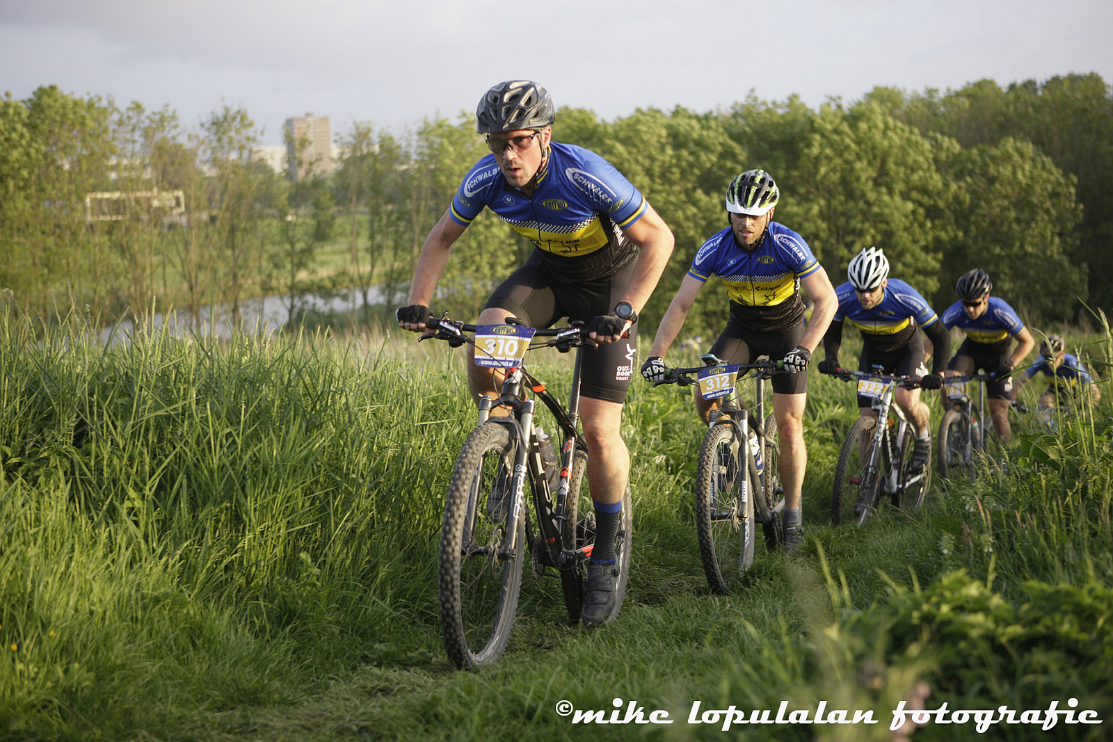 Mountainbikeclub Dirty Hill viert 25 jarig bestaan