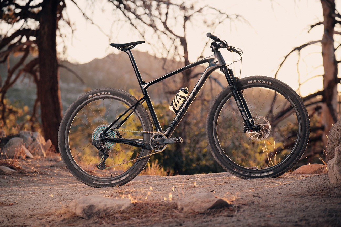 Impressionisme Onbemand Evolueren De 2020 Giant XtC Advanced SL is de lichtste hardtail ooit door Giant  gemaakt | Mountainbike.nl