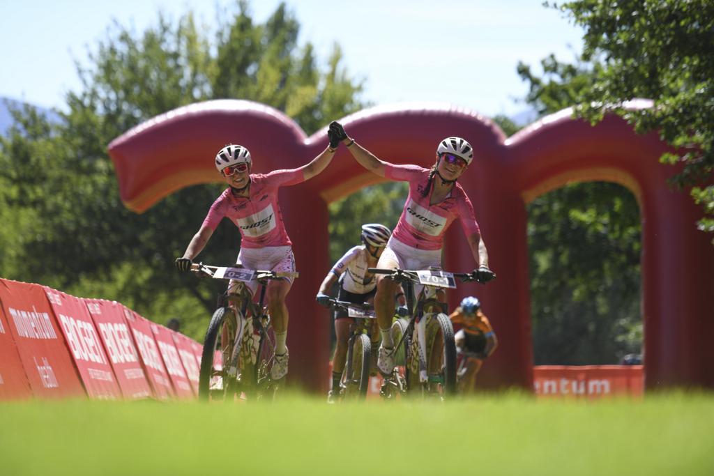 Anne Terpstra en Barbara Benko