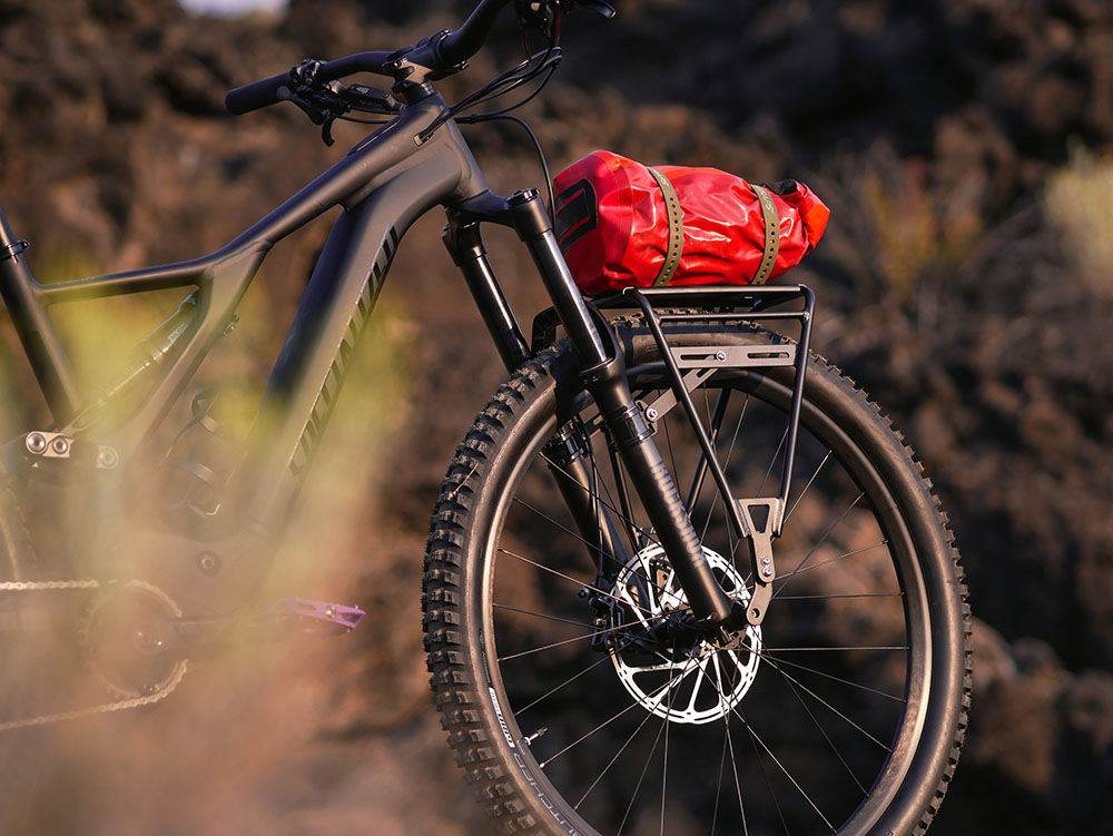 Afleiden tussen logboek Old Man Mountain: robuuste en betrouwbare bagagedragers | Mountainbike.nl