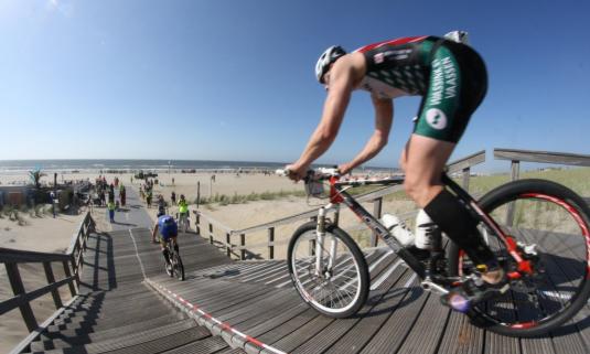 /sites/default/files/styles/article_list_xs/public/2019-06/2011-mtb-stairs.jpg?itok=0L7jzjRZ