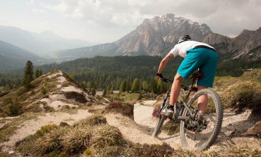 /sites/default/files/styles/article_list_xs/public/2019-06/Mountain-Bike%20Holidays-10.jpg?itok=cxtvhKEb