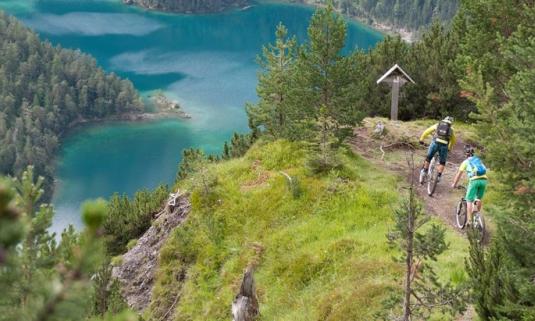 /sites/default/files/styles/article_list_xs/public/2019-06/herrliche-aussicht-auf-den-piburger-see.jpg?itok=xk0VAw7G