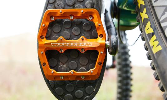 /sites/default/files/styles/article_list_xs/public/2022-11/Wolf-Tooth-Waveform-Aluminum-Pedals-01.jpg?itok=ZXWQCHQT