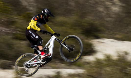 /sites/default/files/styles/article_list_xs/public/2023-05/canyon-strive-3.jpg?itok=-gn2w7iX